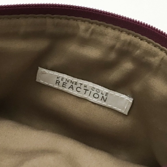 Kenneth Cole Reaction Berry Junior Mini Crossbody - Picture 5 of 8